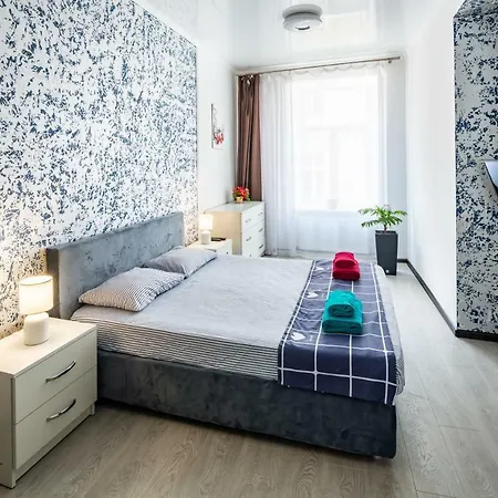 Leoapart Near Rynok Square With 2 Bedroom With Balcony