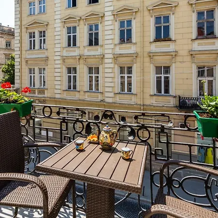 Lägenhet Leoapart Near Rynok Square With 2 Bedroom With Balcony *