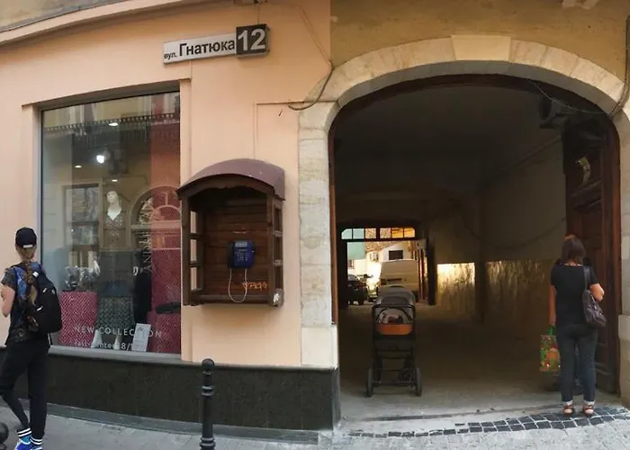 Leoapart Near Rynok Square With 2 Bedroom With Balcony アパート