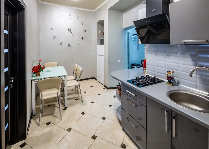 דירה Leoapart Near Rynok Square With 2 Bedroom With Balcony לבוב