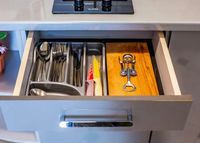 Leoapart Near Rynok Square With 2 Bedroom With Balcony Apartament