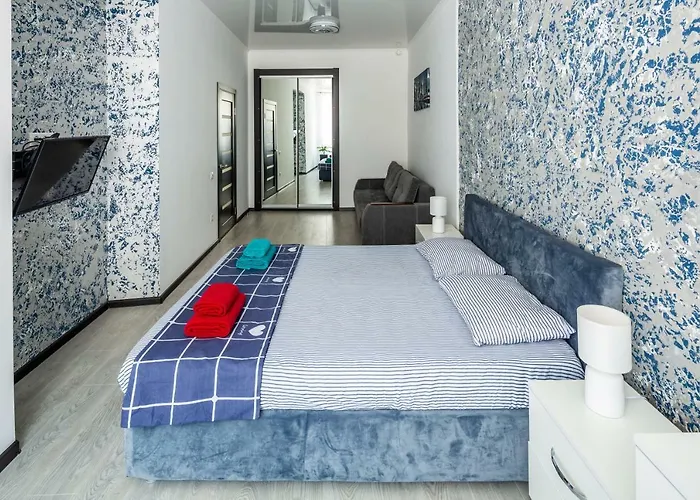 Leoapart Near Rynok Square With 2 Bedroom With Balcony アパート *